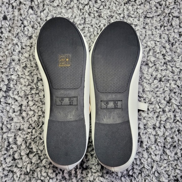 NWOT white mary jane ballet flats low heel almond toe classic neutral minimalist - Picture 5 of 10